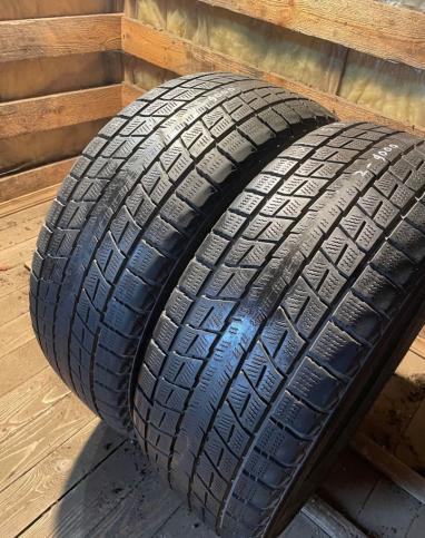 Dunlop Winter Maxx SJ8 235/55 R17