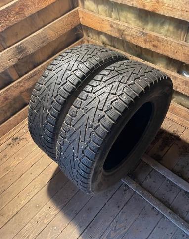 Pirelli Ice Zero 215/65 R16