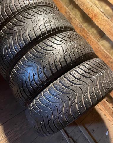 Kumho WinterCraft SUV Ice WS31 235/65 R17