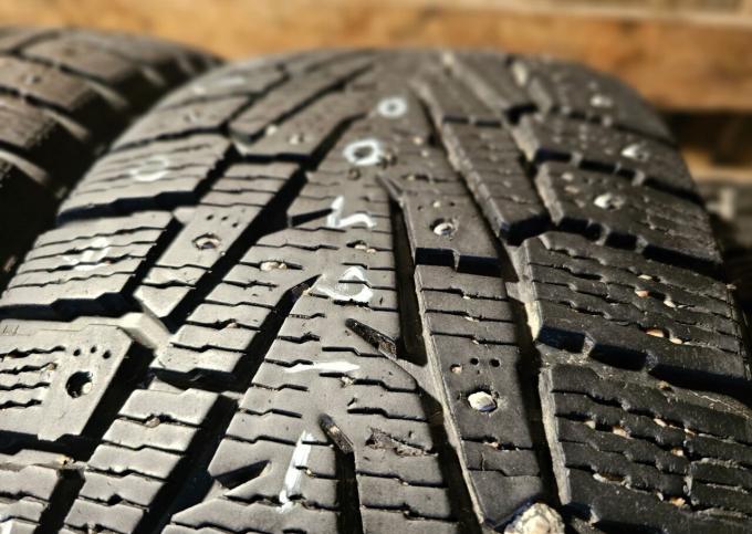 Nokian Tyres Hakkapeliitta 7 235/60 R17