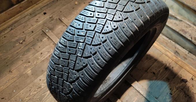 Continental IceContact 2 215/65 R17