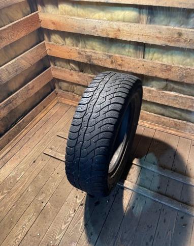 Viatti Bosco Nordico V-523 215/65 R16