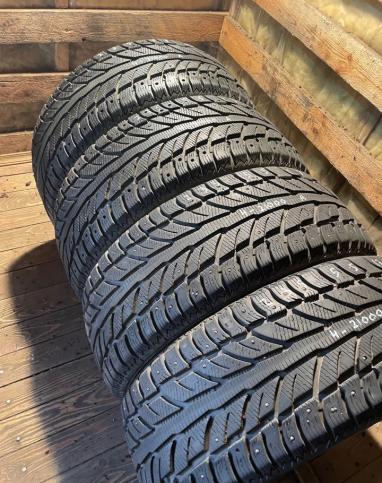 Cooper Weather-Master WSC 235/55 R17