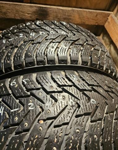 Nokian Tyres Hakkapeliitta 8 SUV 215/65 R17