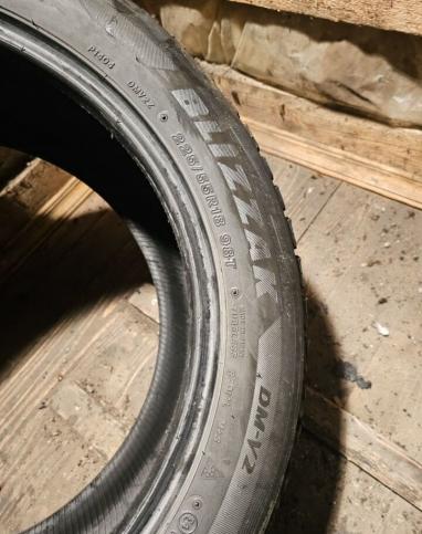 Bridgestone Blizzak DM-V2 225/55 R18