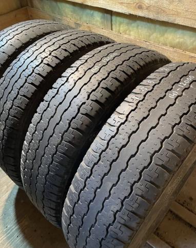 Bridgestone Dueler H/T D689 205/80 R16