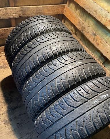 Bridgestone Ice Cruiser 7000 215/60 R16