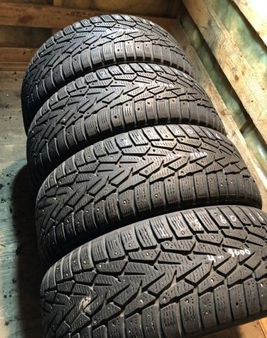 Nokian Tyres Hakkapeliitta 7 215/60 R16