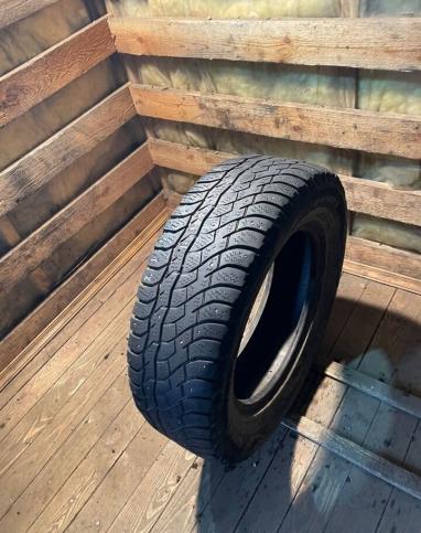 Viatti Bosco Nordico V-523 215/65 R16