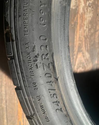 Dunlop SP Sport Maxx GT 245/40 R20