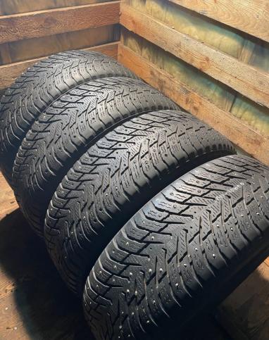 Nokian Tyres Hakkapeliitta 8 SUV 235/65 R17