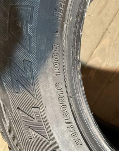 Bridgestone Blizzak DM-V1 235/60 R16