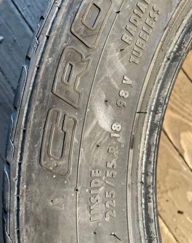 Continental ContiCrossContact UHP 225/55 R18