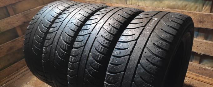 Bridgestone Ice Cruiser 7000 225/60 R17