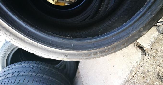 Pirelli P Zero 255/40 R21