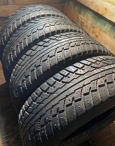 Marshal I'Zen RV Stud KC16 215/70 R16