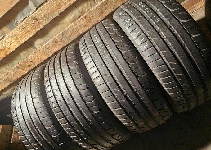Tigar UHP Ultra High Performance 215/55 R17 98W
