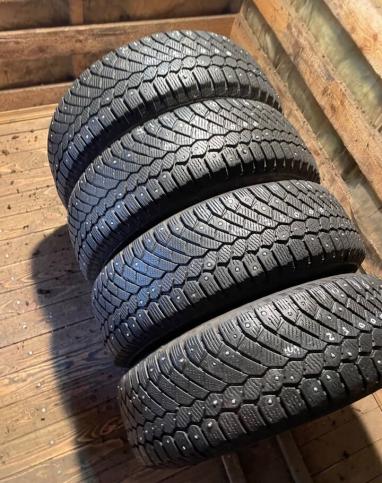 Continental ContiIceContact 4x4 215/70 R16