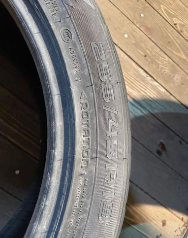 Nokian Tyres Hakkapeliitta R3 255/45 R19