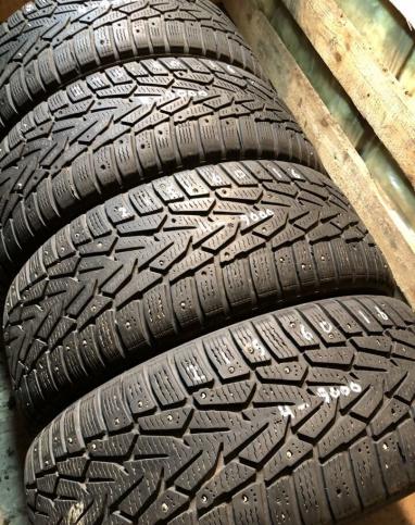 Nokian Tyres Hakkapeliitta 7 215/60 R16