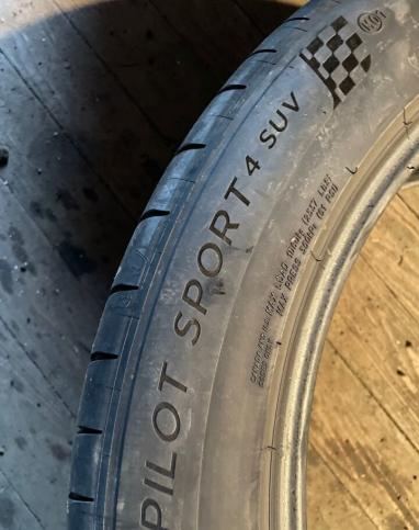 Michelin Pilot Sport 4 SUV 275/45 R21