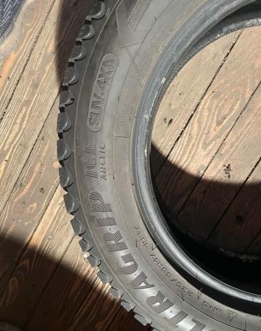 Goodyear UltraGrip Ice Arctic SUV 225/65 R17