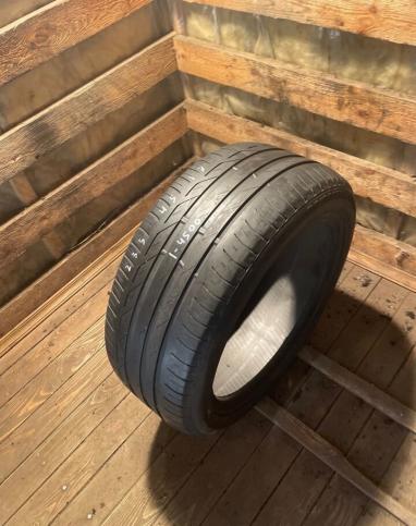 Bridgestone Turanza T001 235/45 R17