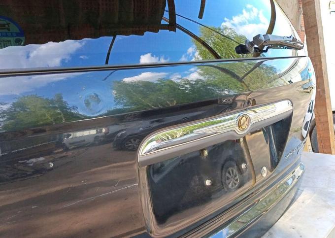 Дверь багажника Chrysler Voyager в сборе